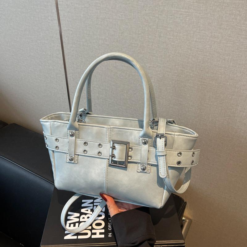 Modern Tote Large Bags Zipper Closure Polyester Lining Daily Commutes Trips