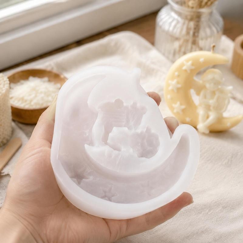 Flexible Moon-Themed Casting Mould for Candle Projects and Decorative Castings That Bends During Post-Casting Release