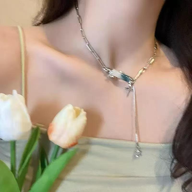 Colar de pérolas azuis com pingente de gota d'água e diamantes, estilo luxo leve, doce, moda feminina, corrente para clavícula com temperamento retrô