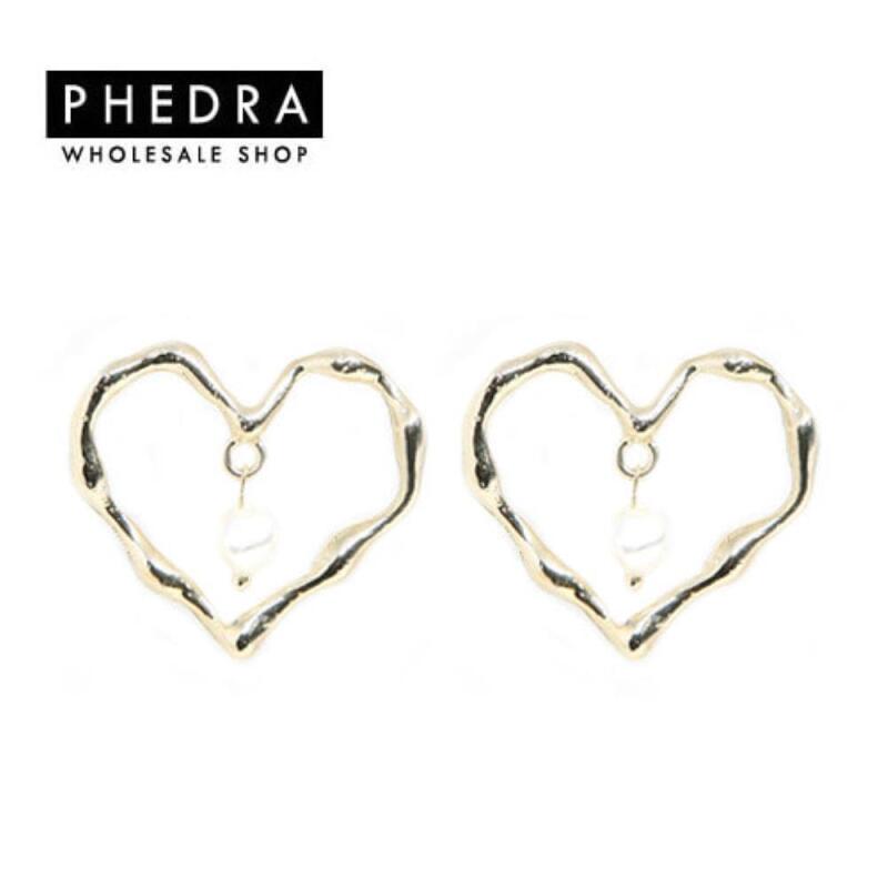 

Women s Basic Big Heart Pearl Earrings A25172_ONECOLOR