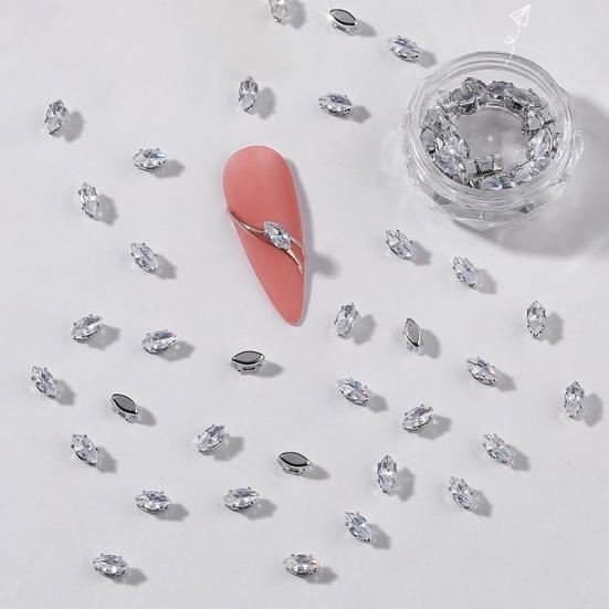 20Pcs Decorações de unhas Forma irregular Brilhante Não-Oxidação À prova de ferrugem Zinco Brilhante Nail Art Ornamento Manicure DIY