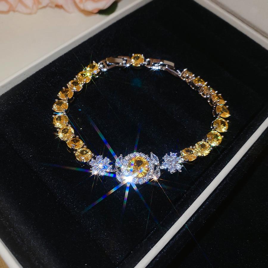 Europe and the United States Hot-selling Color Oval Love Zircon Bracelet Light Luxury Bracelet Personalized Jewelry Women