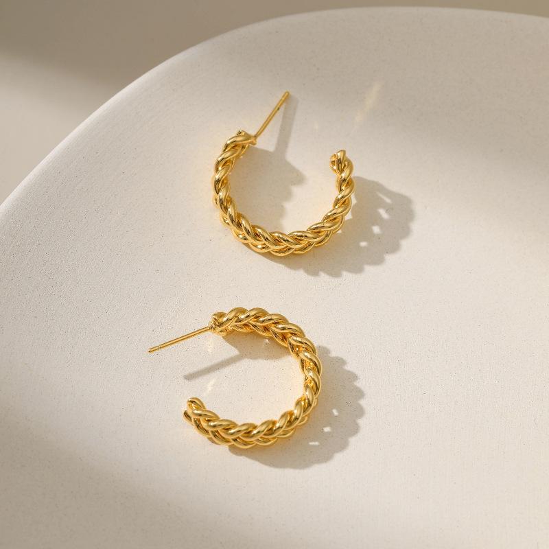 Twisted Braided C Shape Copper Plated 18k Gold Stud Earrings Fashion Jewelry For Women