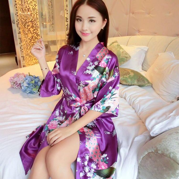 Women's Peacock Print Silk-Feel Short Summer Robe Pajamas