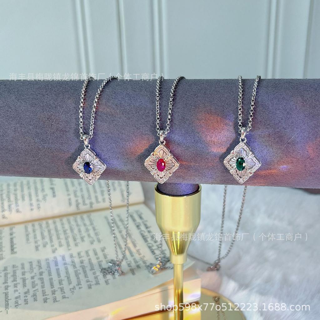 Italian Brass Cherati Ruby With Diamonds And White Fritillary Necklace Light Luxury High-End Design
