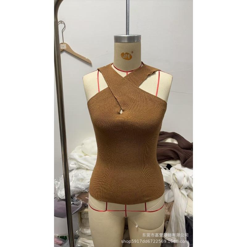 VEZFAA Women's Fashion Casual Summer Spring Solid Color Print Sleeveless Hanging Neck Sweaters