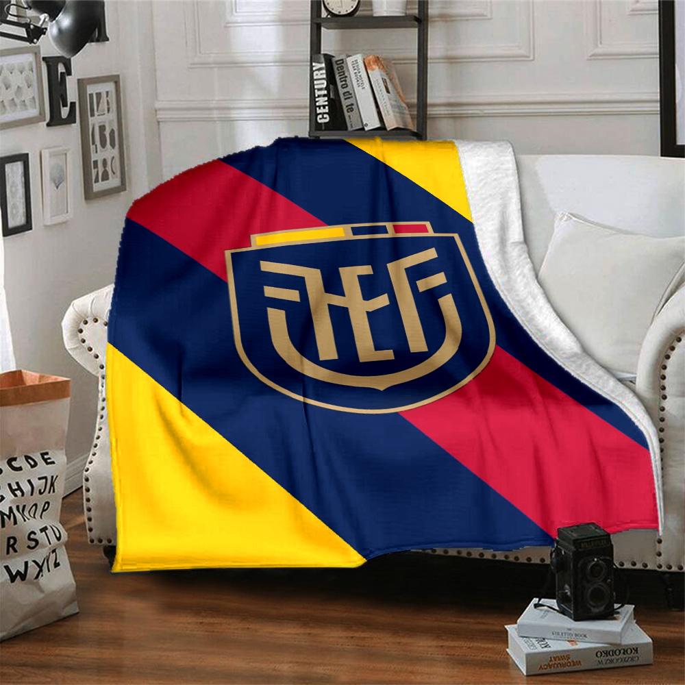 Ecuador National Football Badge Print Flannel Throw Blanket, Sports Fan Soft Warm Blanket for Sofa Bed Couch Home Use