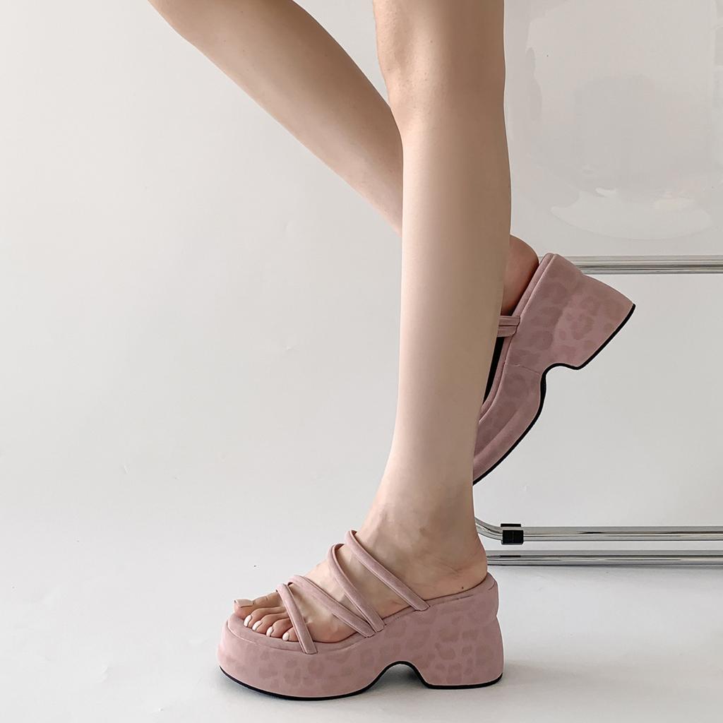 Pink Retro Slope Heel Thick Bottom Heightened One-word Slippers for Women's Summer Wear 2025 New Models with Skirts French Cool Slippers