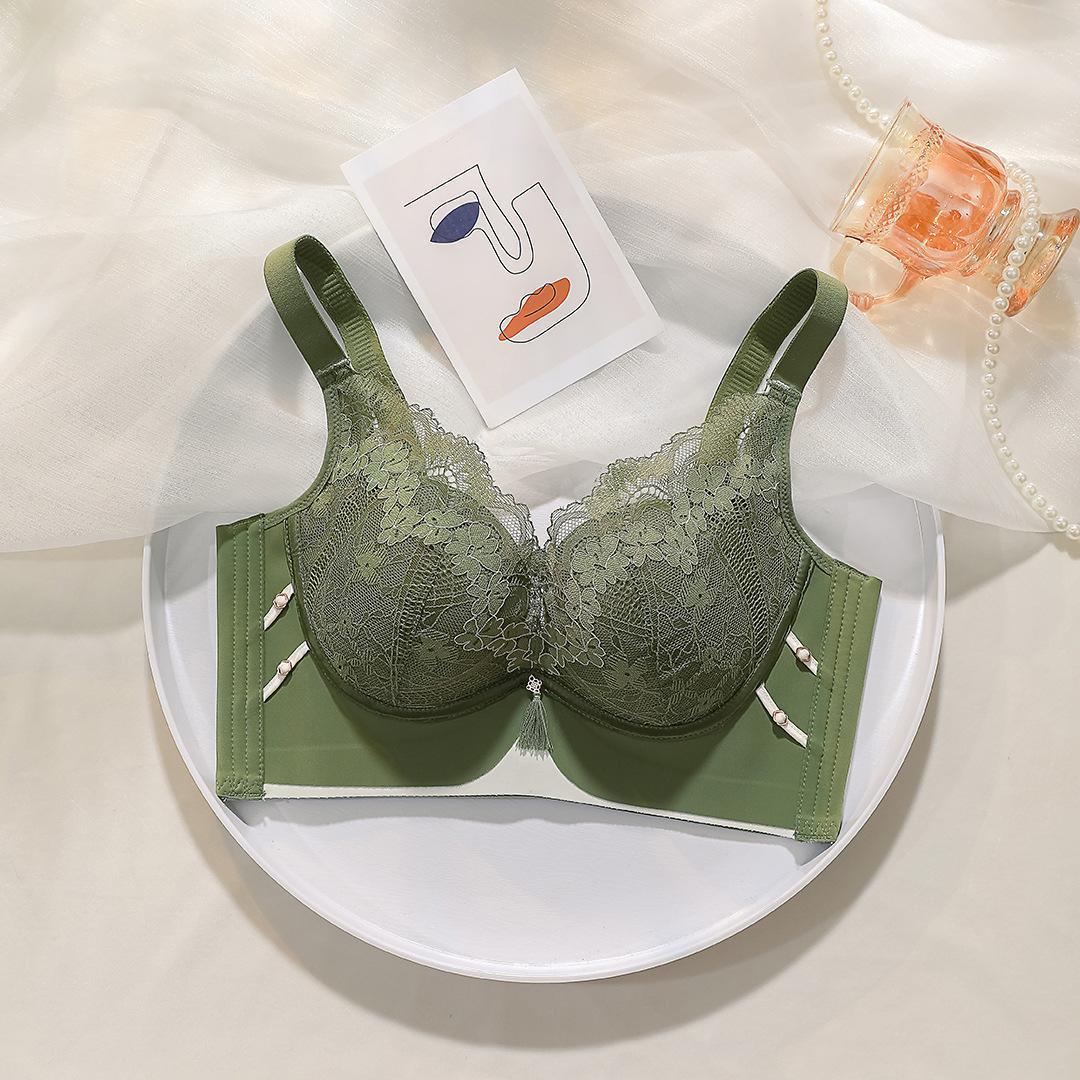 

Новый противопровисающий бюстгальтер с регулируемой сборкой и сбором по бокам груди 34/75AB