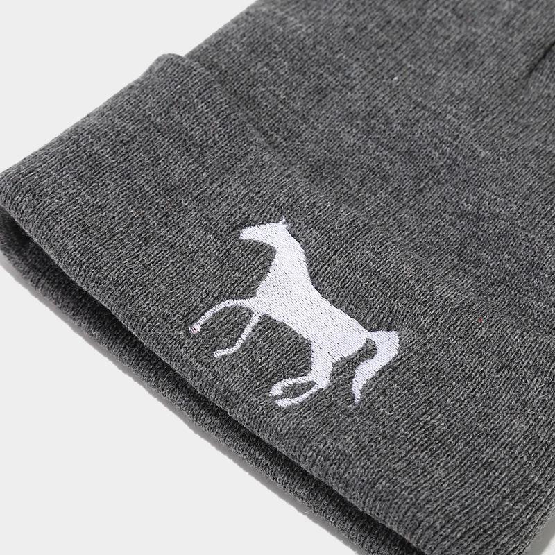 Autumn and winter new innovative horse embroidery warm cold hat men and women outdoor shopping leisure sunshade knitted hat tide