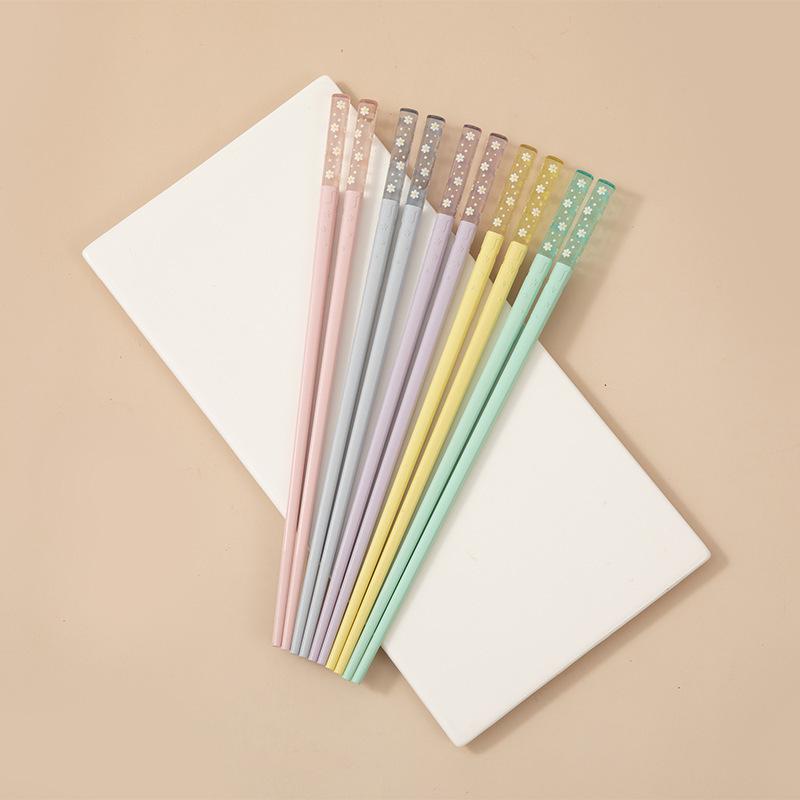 Five-Color High-Temperature Resistant Non-Slip Cherry Blossom Alloy Chopsticks