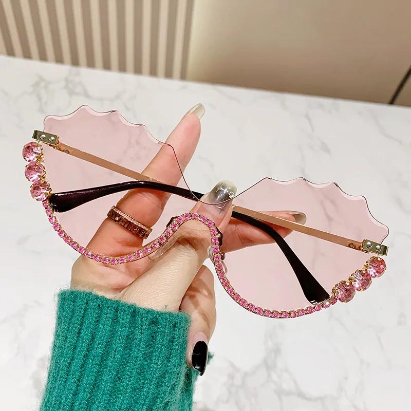 

Fashion Style Luxury Design Brand Design Diamond Wave Rimless Women s Sun Glasses Hip Hop Eyewear Outdoor Eyeglasses Unisex Design Shades Eyeglasses