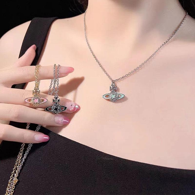 High-end Empress Weiwei Ann European And American Minimalist Hip-hop Niche Drip Glue Pentacle Inlaid Diamond Saturn Pendant Necklace