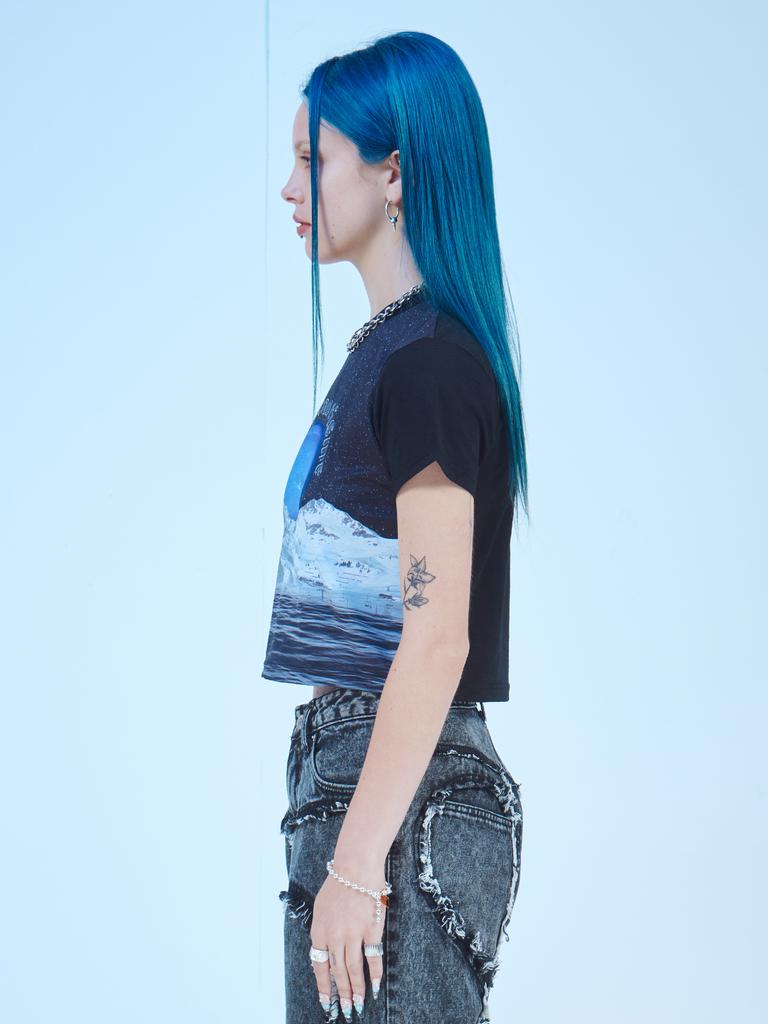 DILETTANTISME Moon Graphic Crop T-Shirt Ver.2