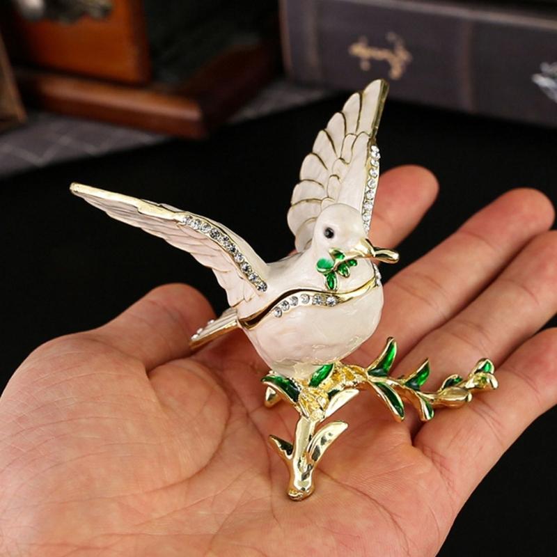 Premium Sturdy Jewelry Box Featuring European Style Doves Motif Metal Jewelry Container For Jewelry Protections