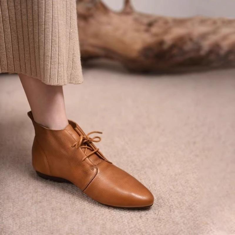 Fashion Women's Ankle Boots Solid Color Leather 2026 Autumn Fashion Pointed Toe Lace-up Flat Boots for Women Casual Retro Sewing Shoes