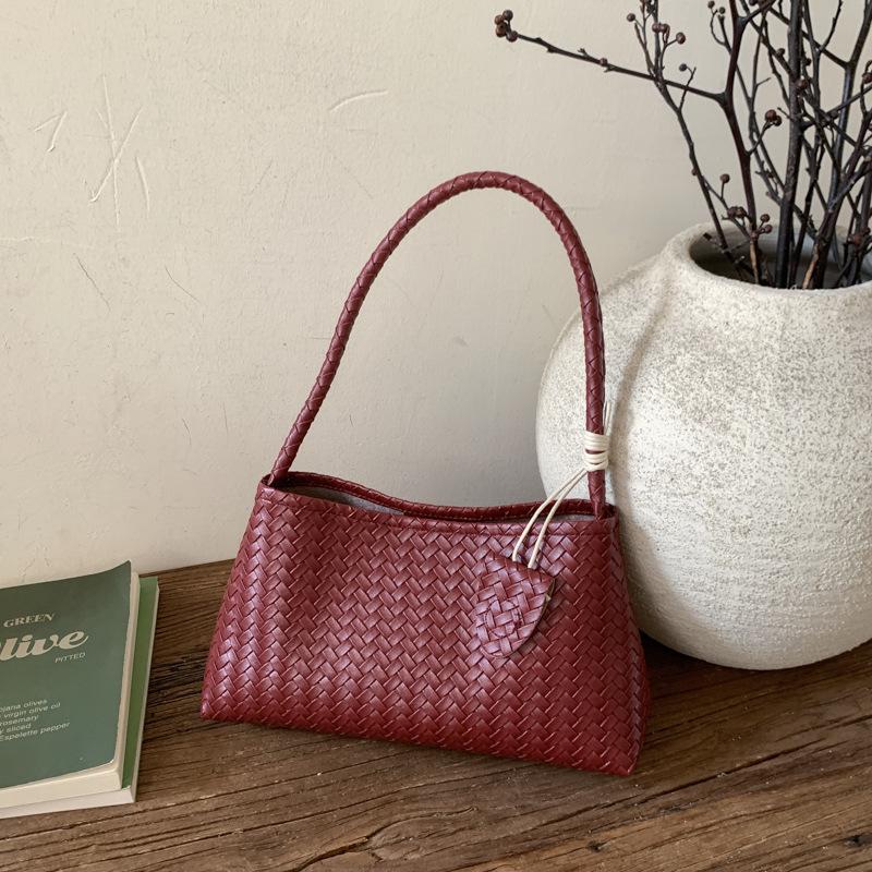 Korean Niche Woven Underarm Bag for Women 2025 - Stylish, Large Capacity, Handheld Mother-Child Shoulder Bag