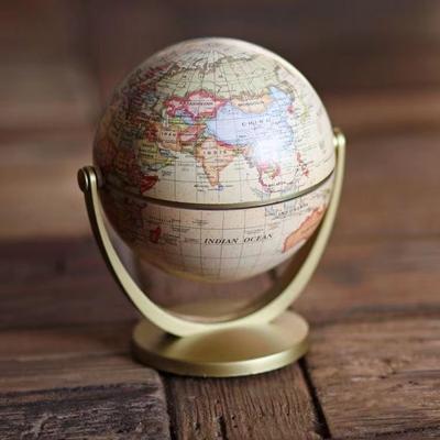 Retro English Plastic Terrestrial Globe – Decorative World Map for Kids' Room & Home Decor