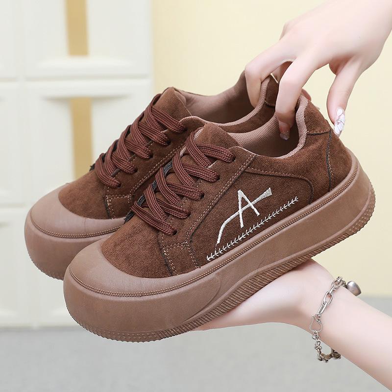 

Shoes women s spring and autumn shoes new soft soles not tired feet platform shoes women s shoes mother shoes women s lazy shoes fashion single shoes 41 темно-коричневого кольору