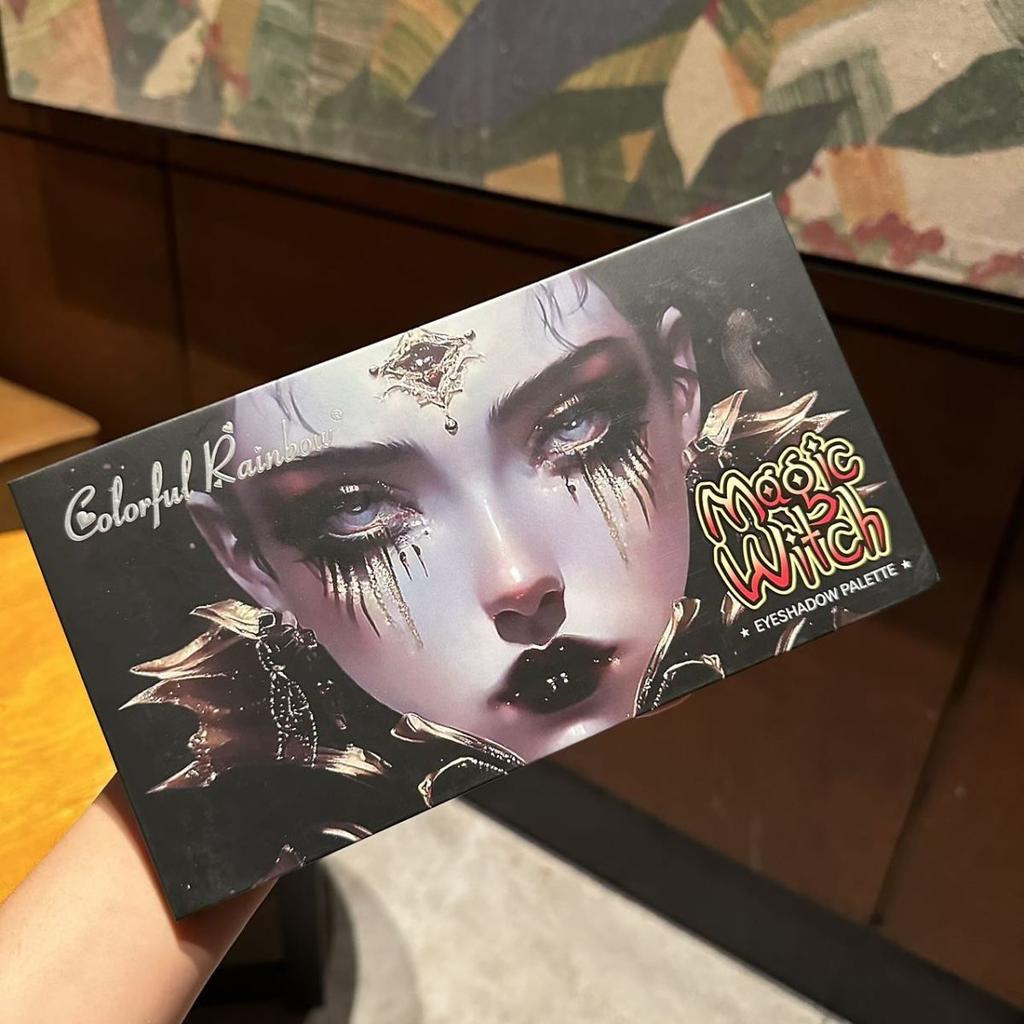 32 Colors Earthy Dark Goth Girl Oil Painting Eye Shadow