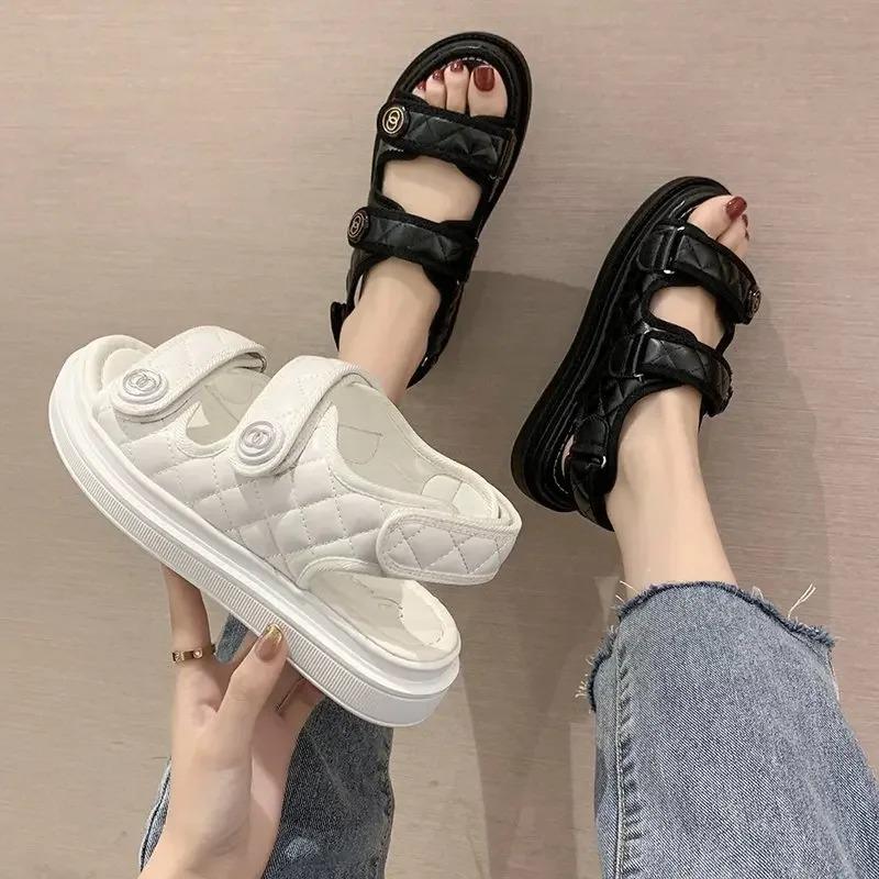 Mode Damen Sommer Sportsandalen Dicksohlige Erhöhte Karomuster Römische Schuhe Mit Lässiger Runder Zehenpartie Bequeme Damen Flache Sandalen
