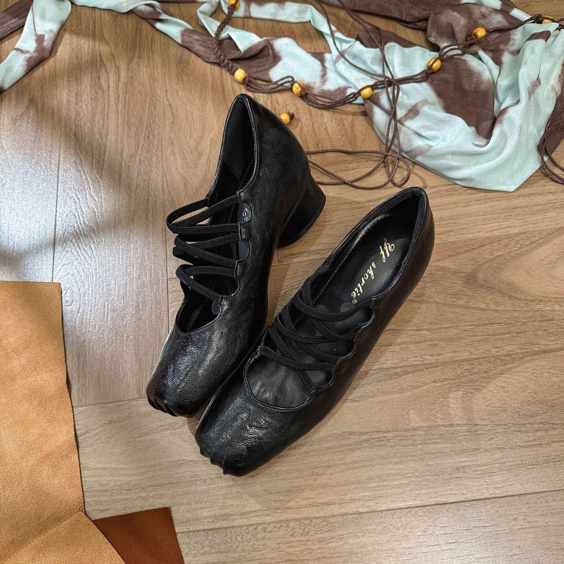 

Women s Vintage Ruched Cross-Strap Ballet Flats with Square Toe 37 чорний