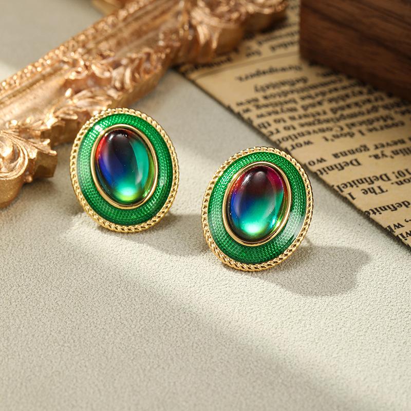 SUYU Zircon Geometry Oval Vintage Earrings Elegant New Water Color Crystal Personalized Classic Women's Earrings