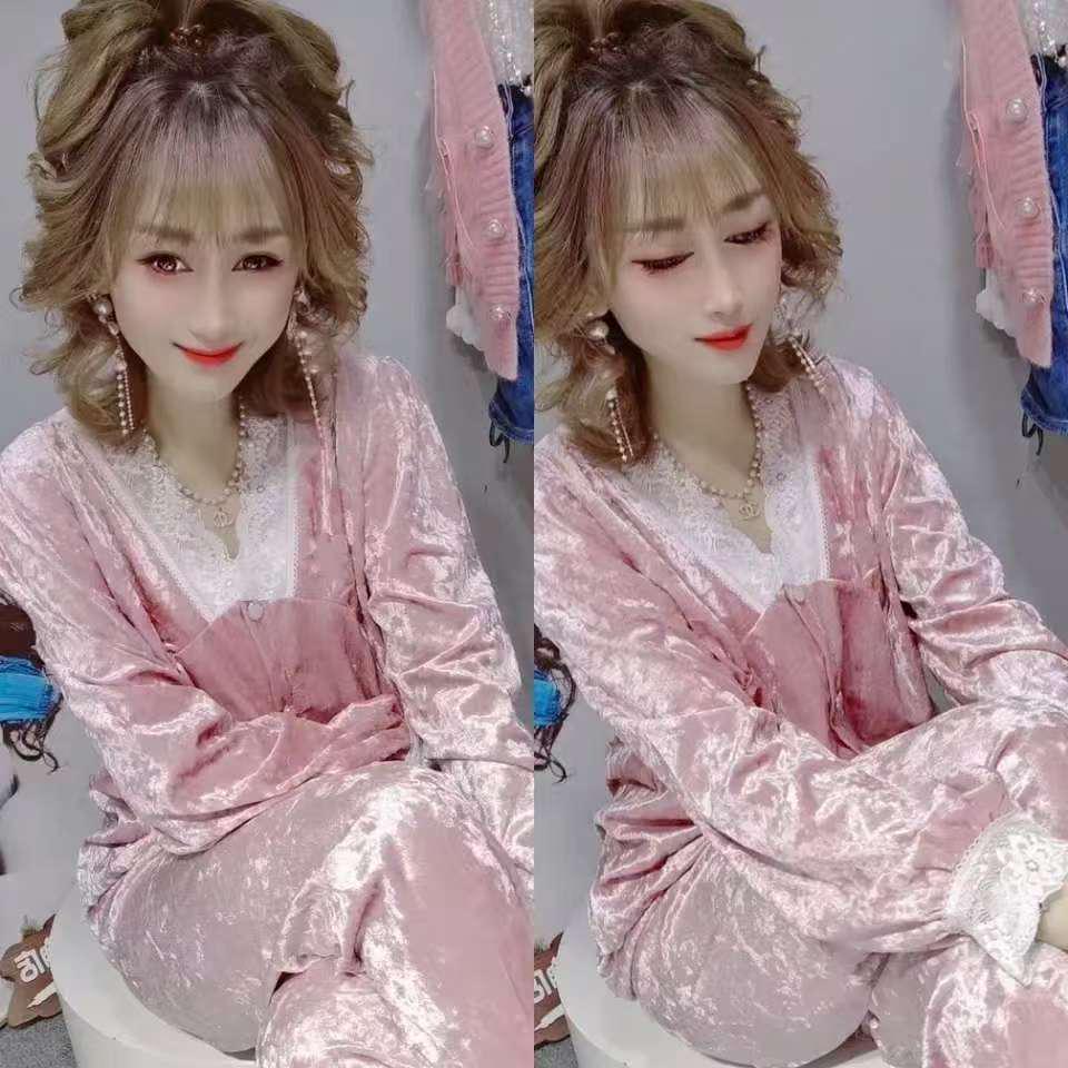 Women's Gold Velvet Pajama Set: Diamond Velvet Loose, Comfortable, and Stylish for Autumn and Winter