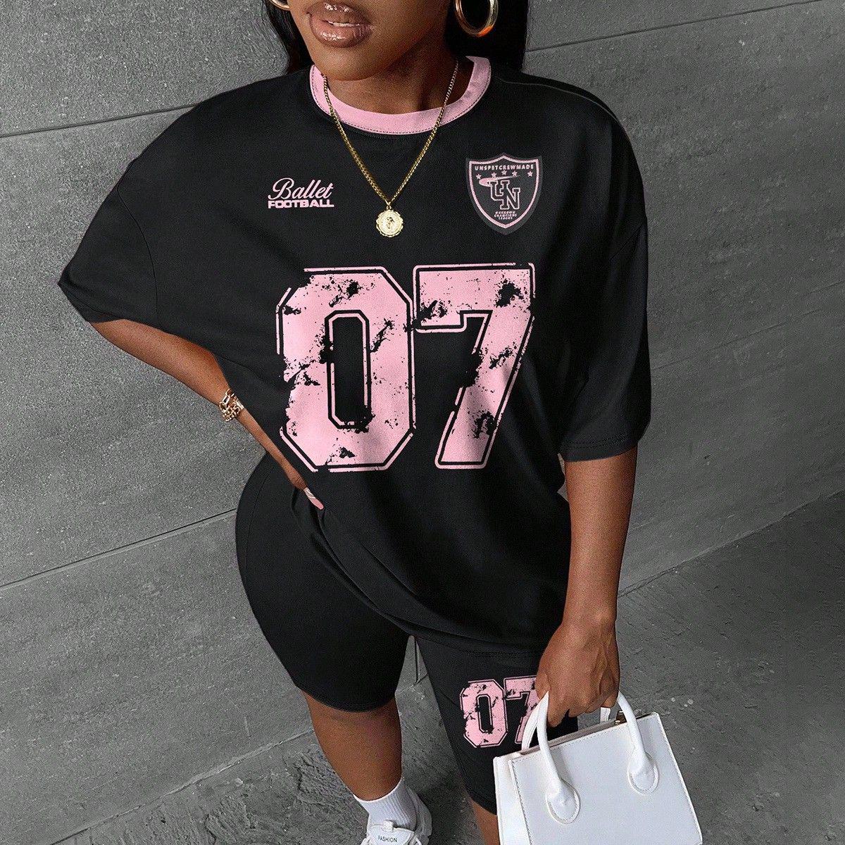 

Plus Size European Style Two-Piece Set: Digital Print T-Shirt & Capris Casual Sportswear for Women XS