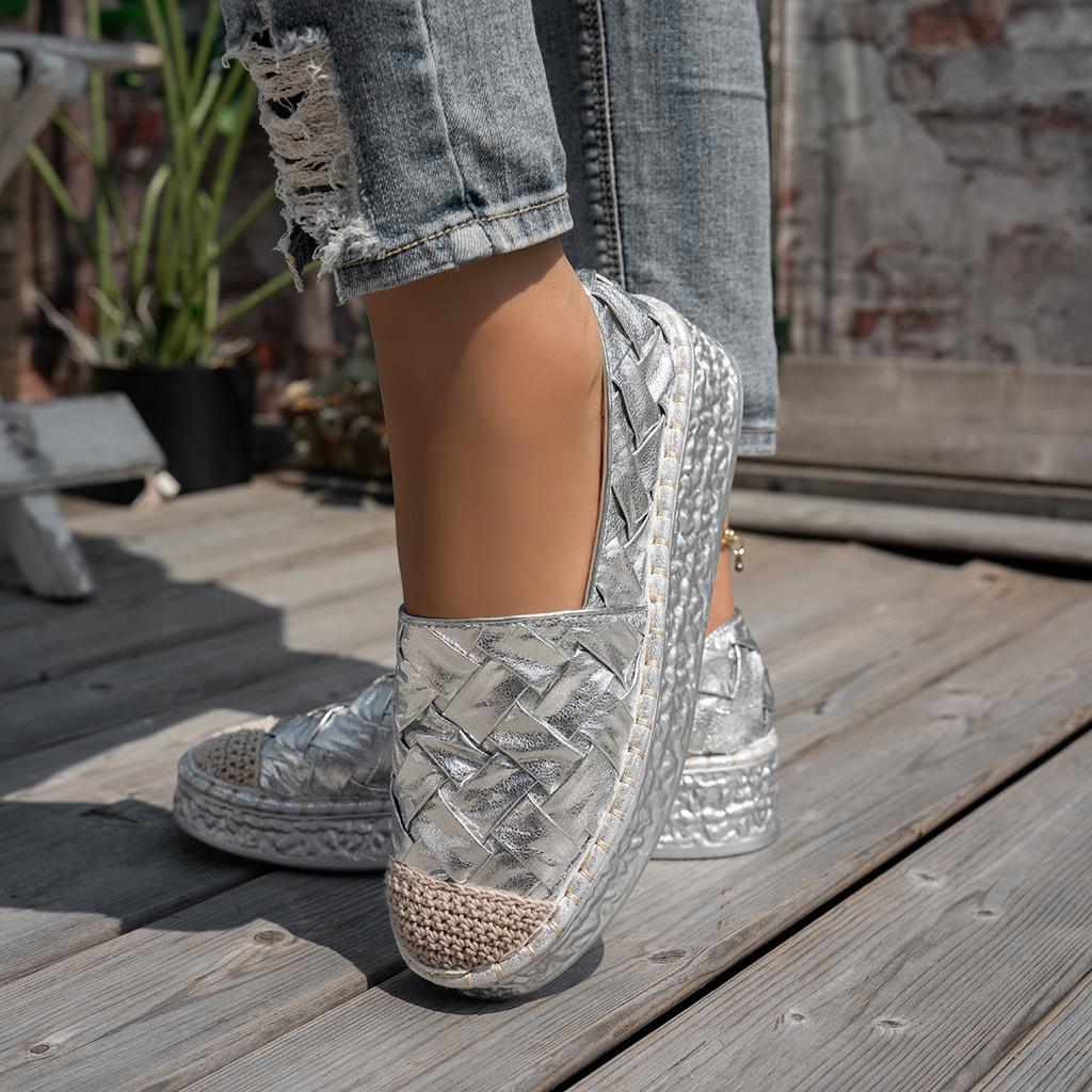 Fashion Women Flats Casual Sneakers Fashion Summer Breathable Designer Shoes Lightweight Anti-slip Walking Sneakers Zapatos De Mujer