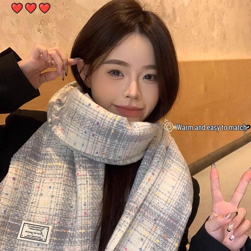 Dusenna Women's Plaid Tassel Scarf