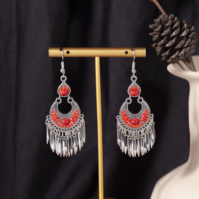 European, American and Bohemian Hollow Bead Fringed Earrings, High-end Retro Ethnic Style Earrings, Fashionable Long Earrings.