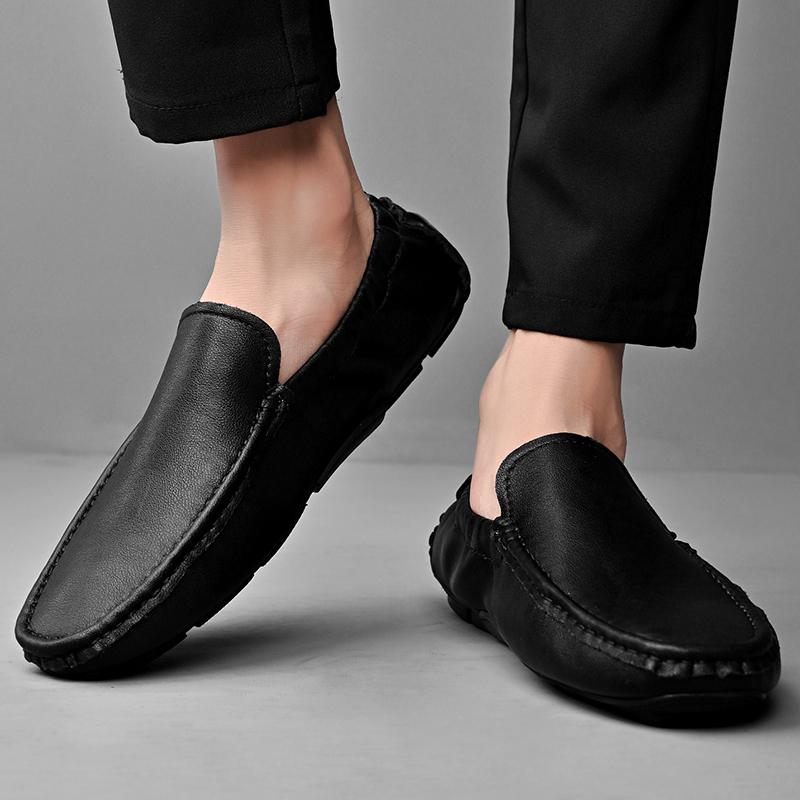 Fashion 2025 New Fashion Men Loafers Korean Style Soft Leather Slip On Shoes Man Casual Lazy Shoe Boat Shoes Elastic Large Size 48