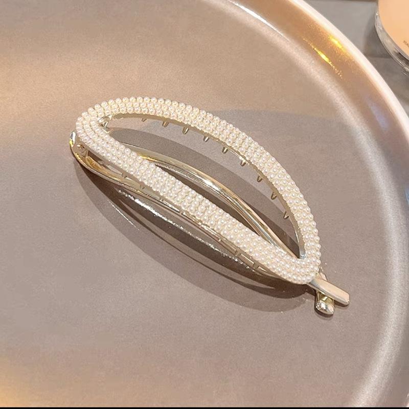 Factory direct fashion flower pearl twist clip elegant hairpin Internet celebrity head spring clip