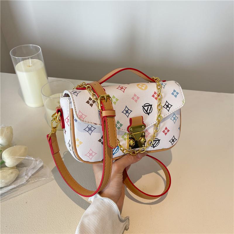 New Fashionable and High-end Contrasting Color Messenger Bag Portable Shoulder Messenger Trendy Women's Bag