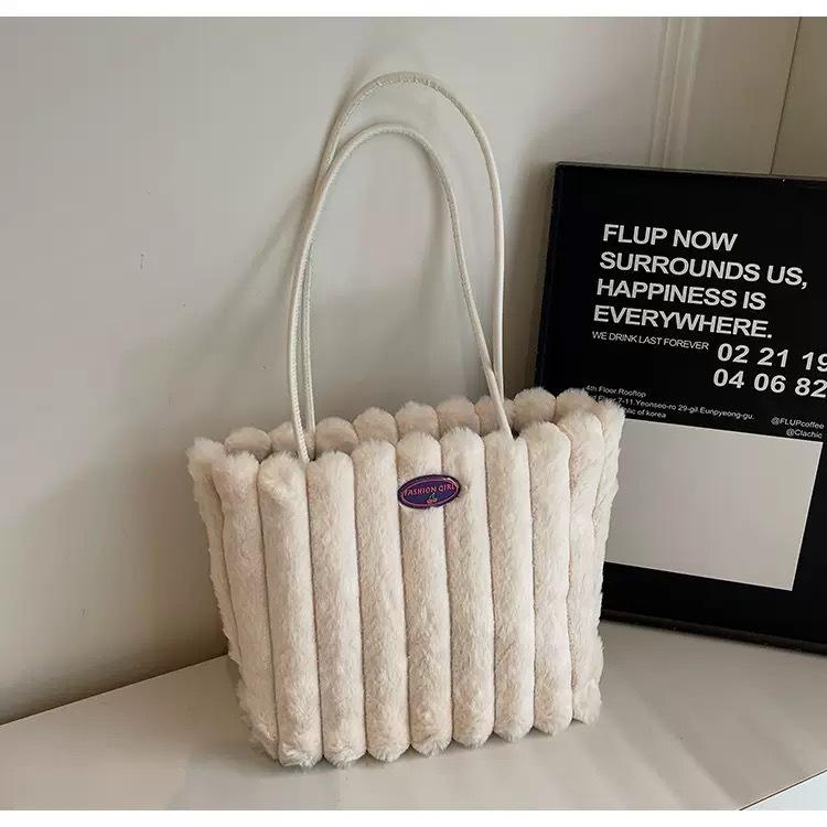 Women's Large Capacity Furry Tote Bag - Versatile Cross-Border Commuter Handbag