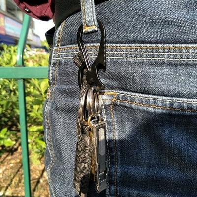 Edelstahl Schlüsselanhänger Flaschenöffner Multifunktionaler Karabiner Multifunktionaler Outdoor Schlüsselanhänger Ring Taschenanhänger