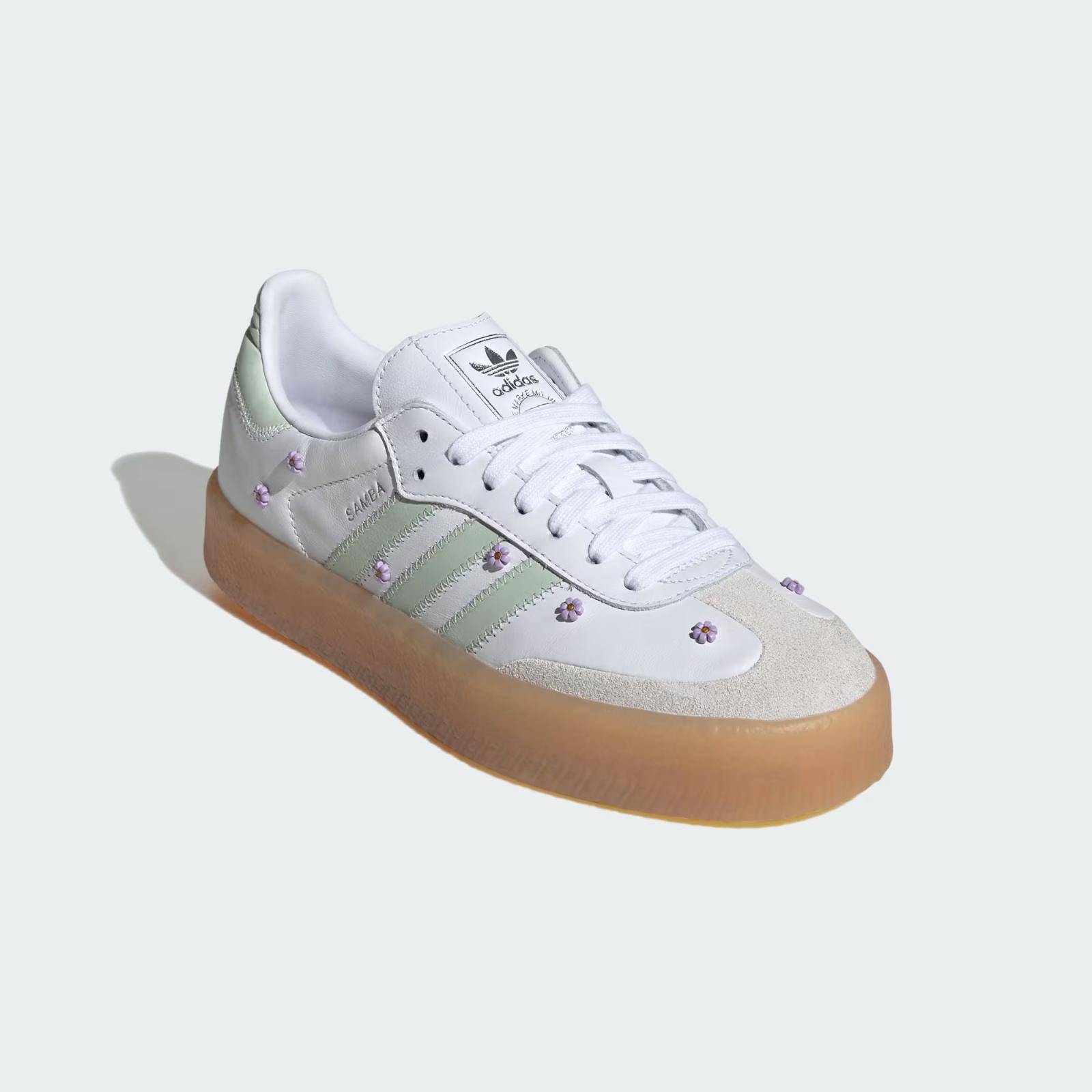 JS3954 adidas Originals Sambae Cloud White Linen Green Gum (Women s) 10W