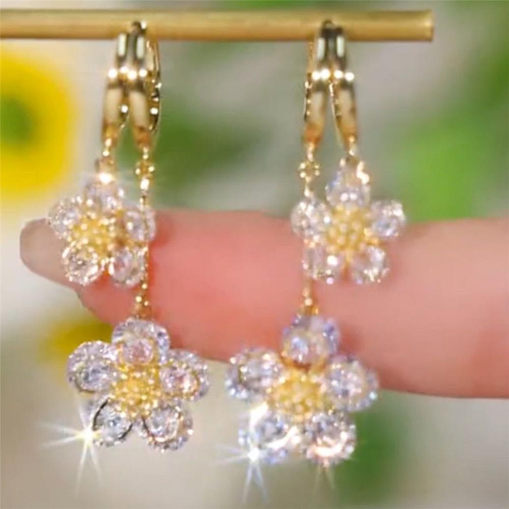 Female White Zircon Stone Flower Hoop Earrings Vintage Fashion Gold Color Wedding For Women