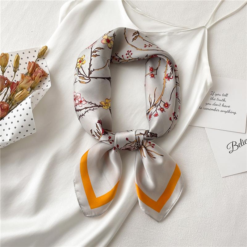 Simple and elegant flower small square scarf women's literary and elegant imitation silk scarf Korean version autumn and winter scarf neck scarf