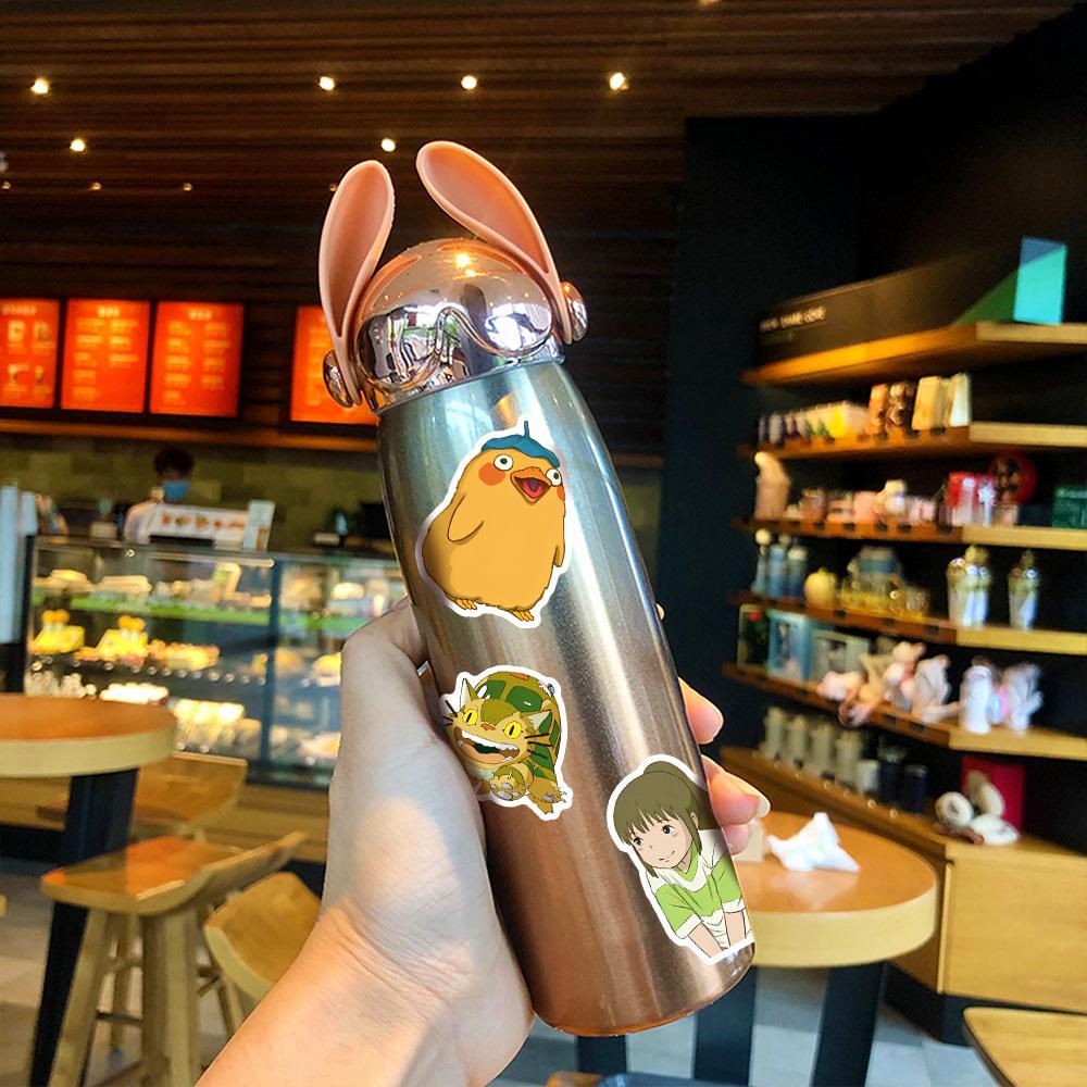 50 szt. Zestaw naklejek anime Hayao Miyazaki Wodoodporne Trwałe na laptopy Skórki Telefony Gitary Deskorolki Urocze Naklejki DIY Kolekcjonuj