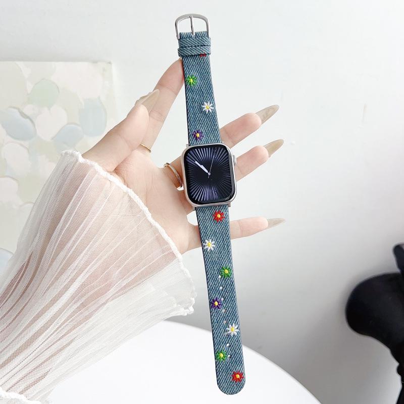 Compatible Embroidered Daisy Watch Strap for Apple Watch Series 11, Huawei FIT4, and Xiaomi 9Pro.