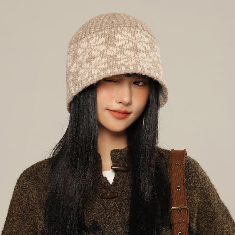 Autumn and Winter Hat Women's Color Matching Knitted Hat Windproof Warm Wool Hat Fashion Basin Hat