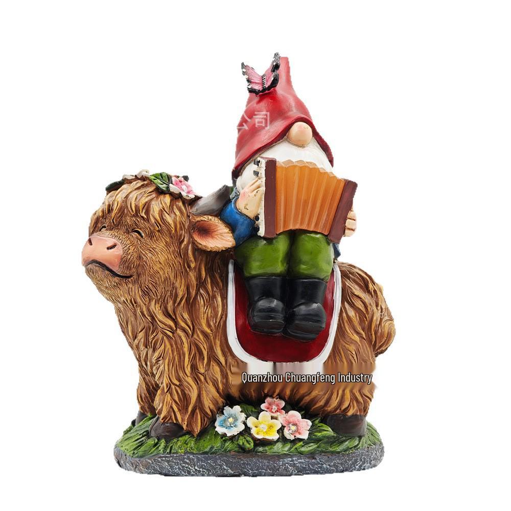 New Solar Highland Cow Gnome Outdoor Garden Statue 14*9*20 cm