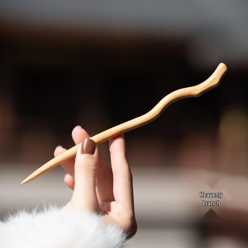 Livrare Gratuită Agrafă de Păr de Lux din Lemn de Piersic pentru Femei – Stil Chinezesc Antic & Modern