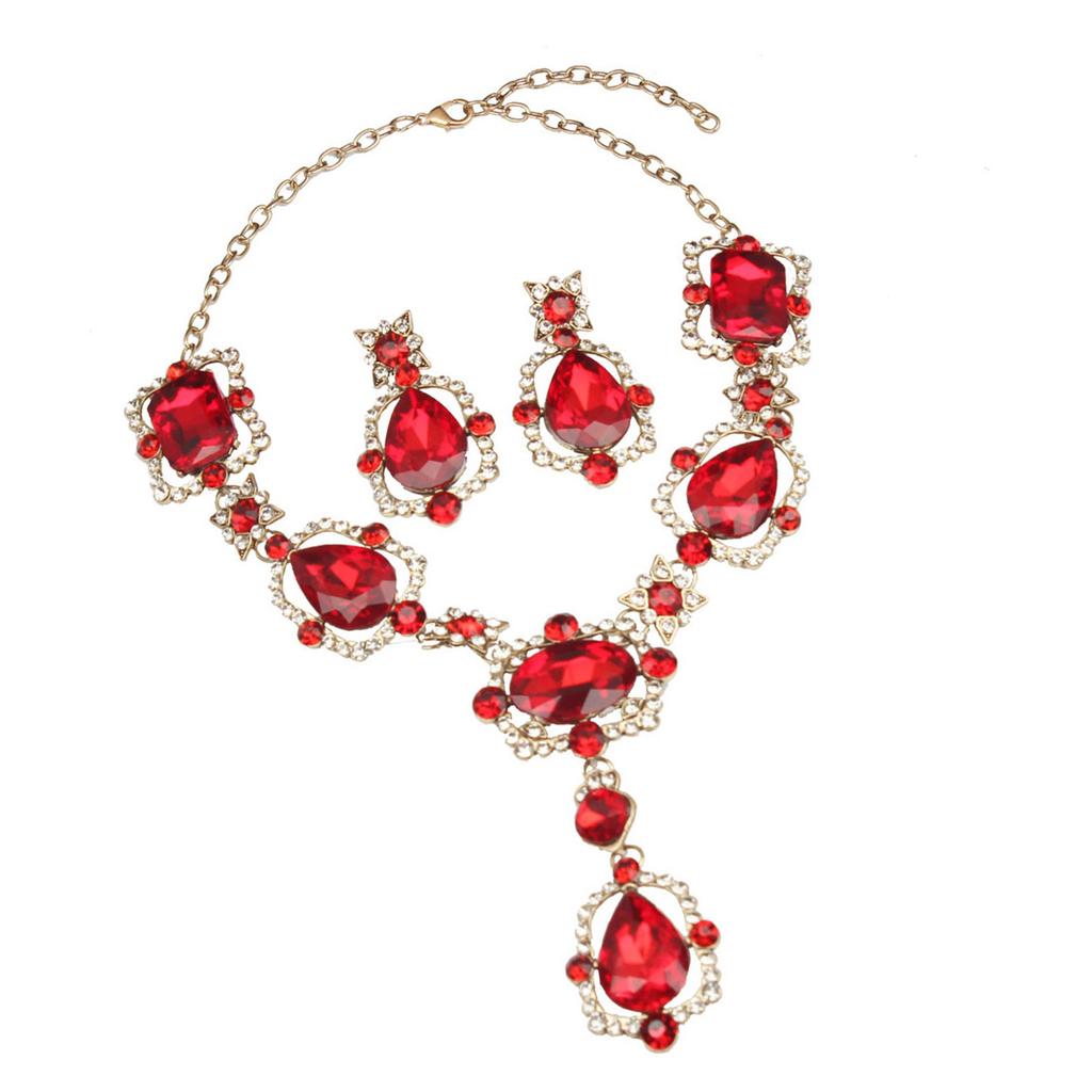 Sophisticated Crystal Necklace and Earrings Jewelry Set Alloy Crystal Necklace And Earring Set For Fashion Forward Women