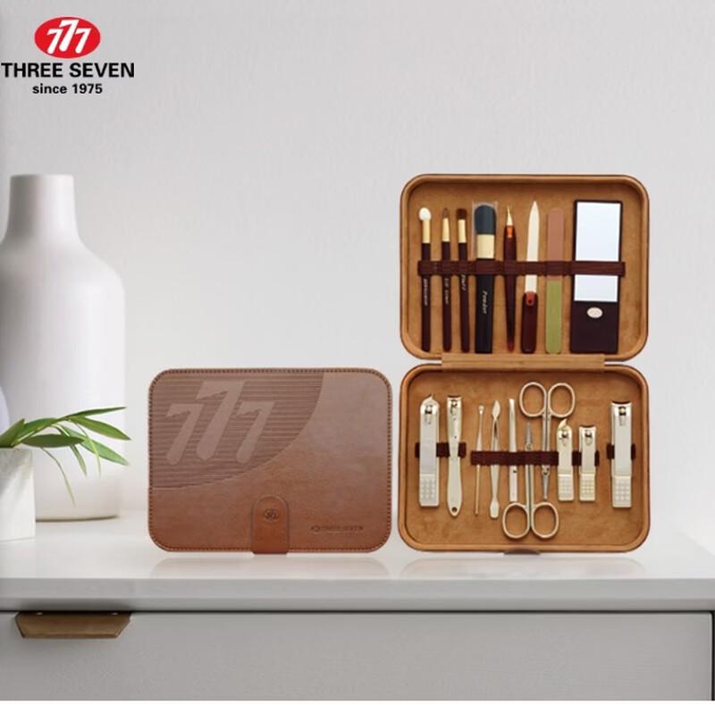 THREE SEVEN 18-Piece Nail Clipper Set