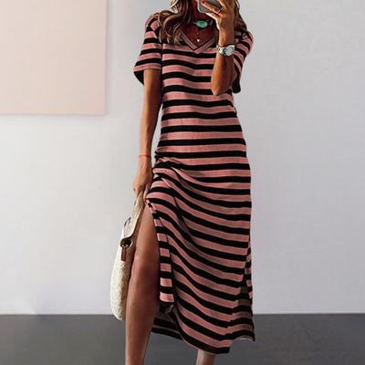 Abito longuette estivo da donna con spacco laterale scollo a V maniche corte lunghezza a metà polpaccio abito slim fit abbinato colore femminile