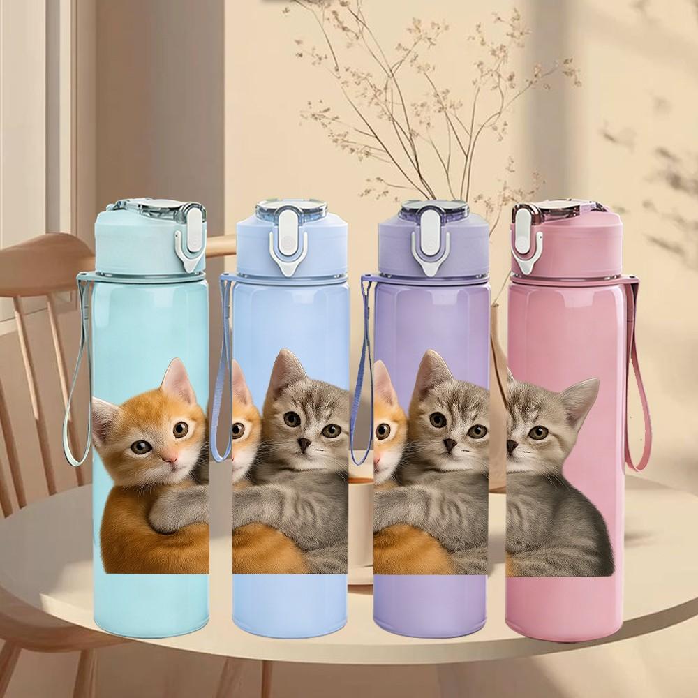 1PC Two Kittens Hugging Each Other 750ml Color Plastic Sports Water Bottle Leakproof Flip Straw Lid Suitable for Sports Office Home Use