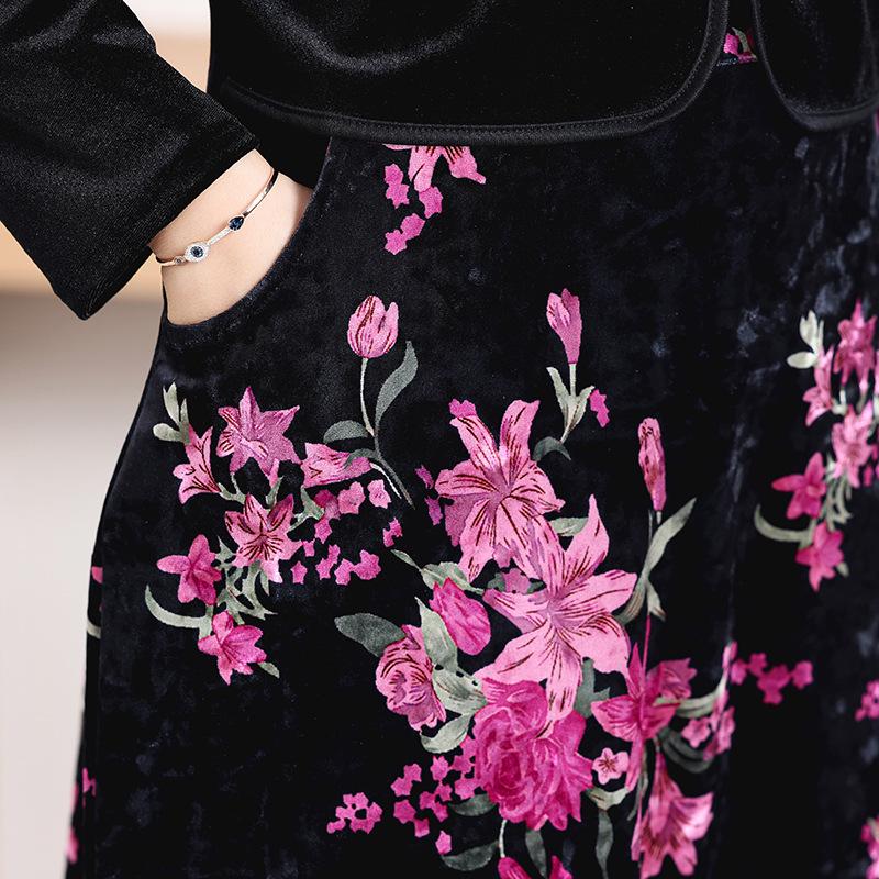 Gold Velvet Patchwork Two-Piece Dress for Middle-Aged Women - Age-Reducing and Stylish Long-Sleeved Attire for Spring and Autumn